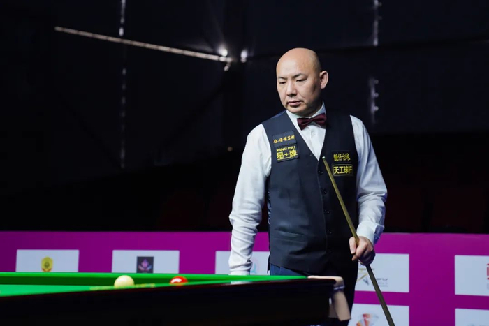 我们拭目以 我们拭目以