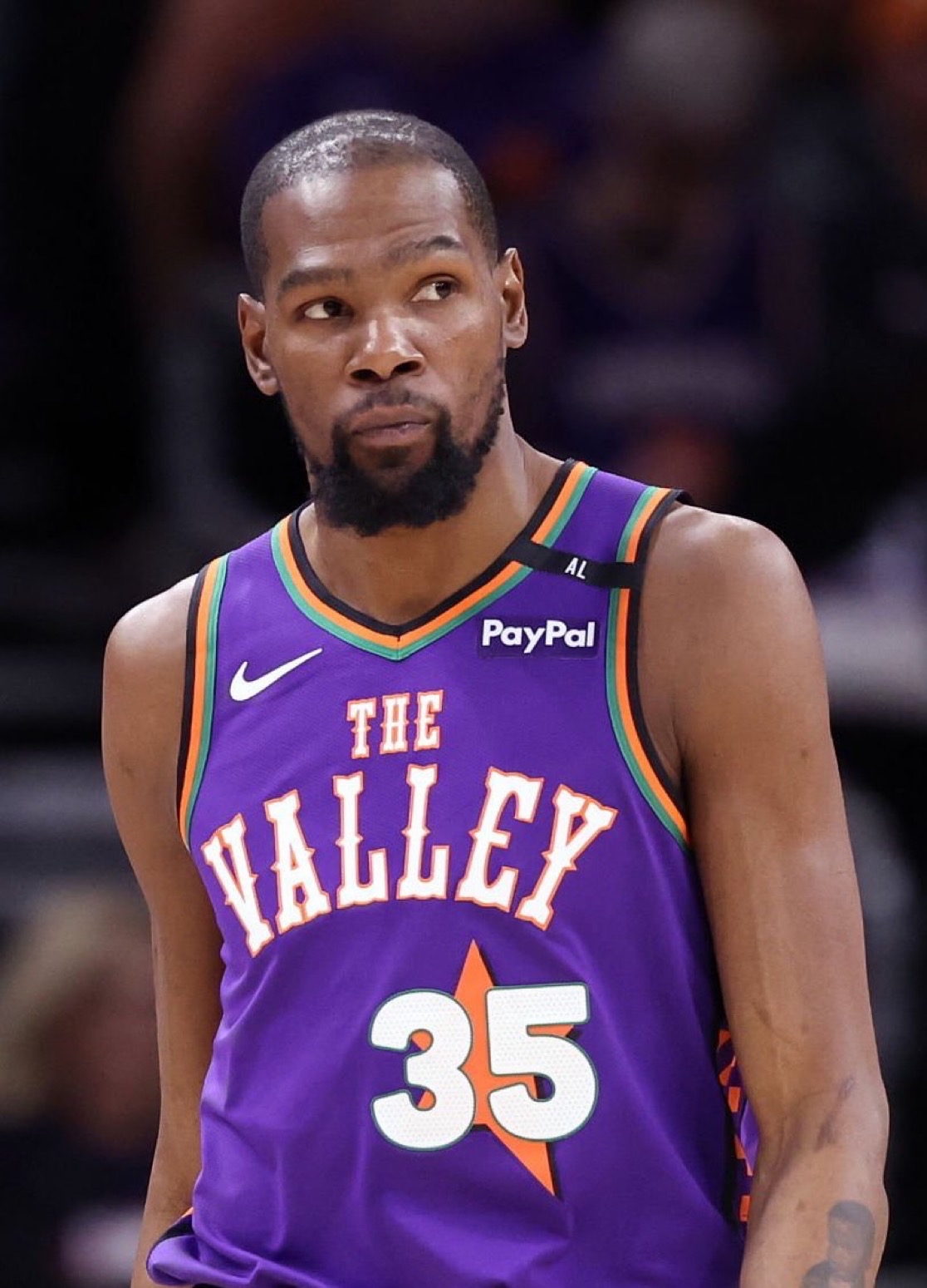 她在荧幕上 她在荧幕上