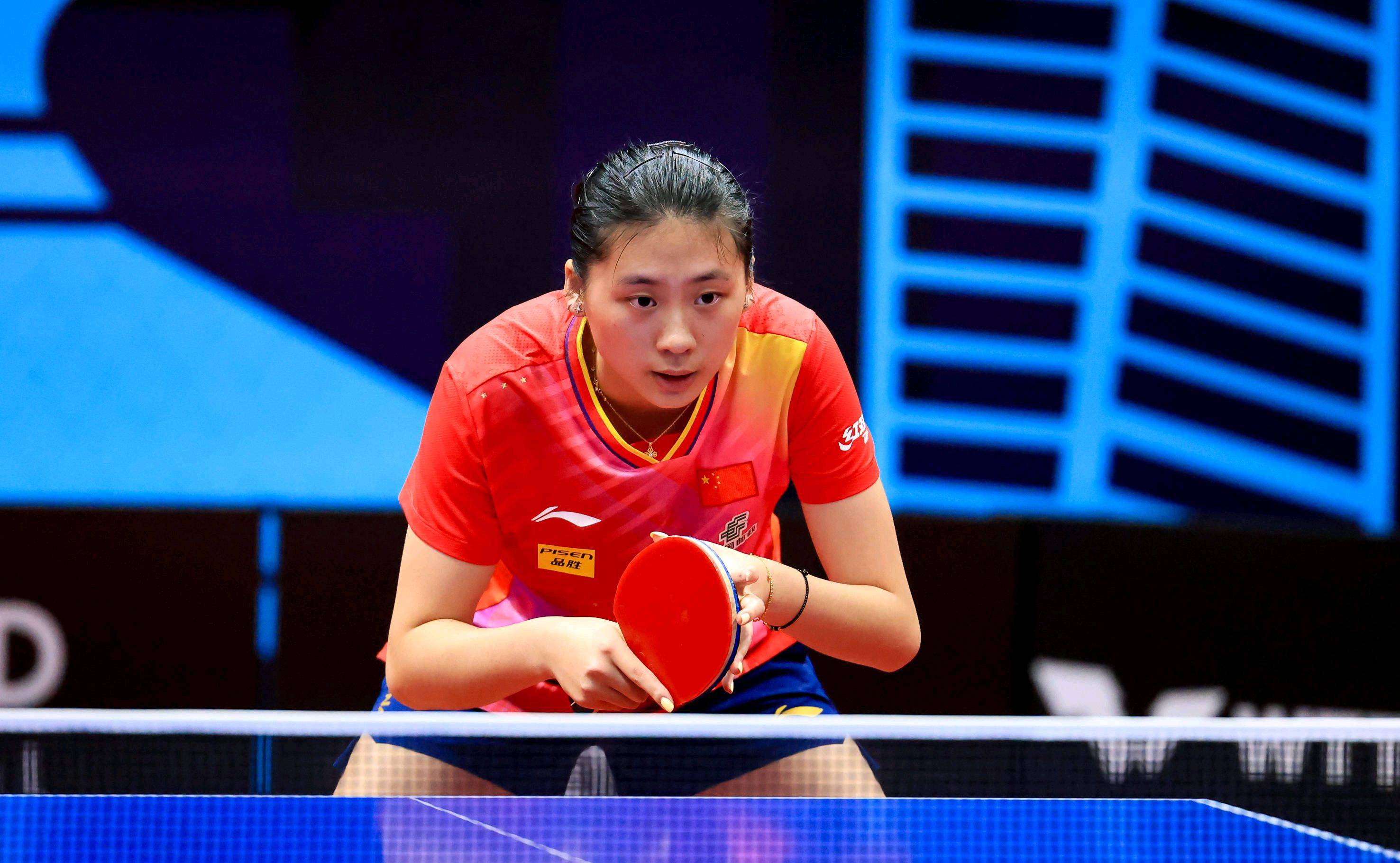 至少有三位 至少有三位