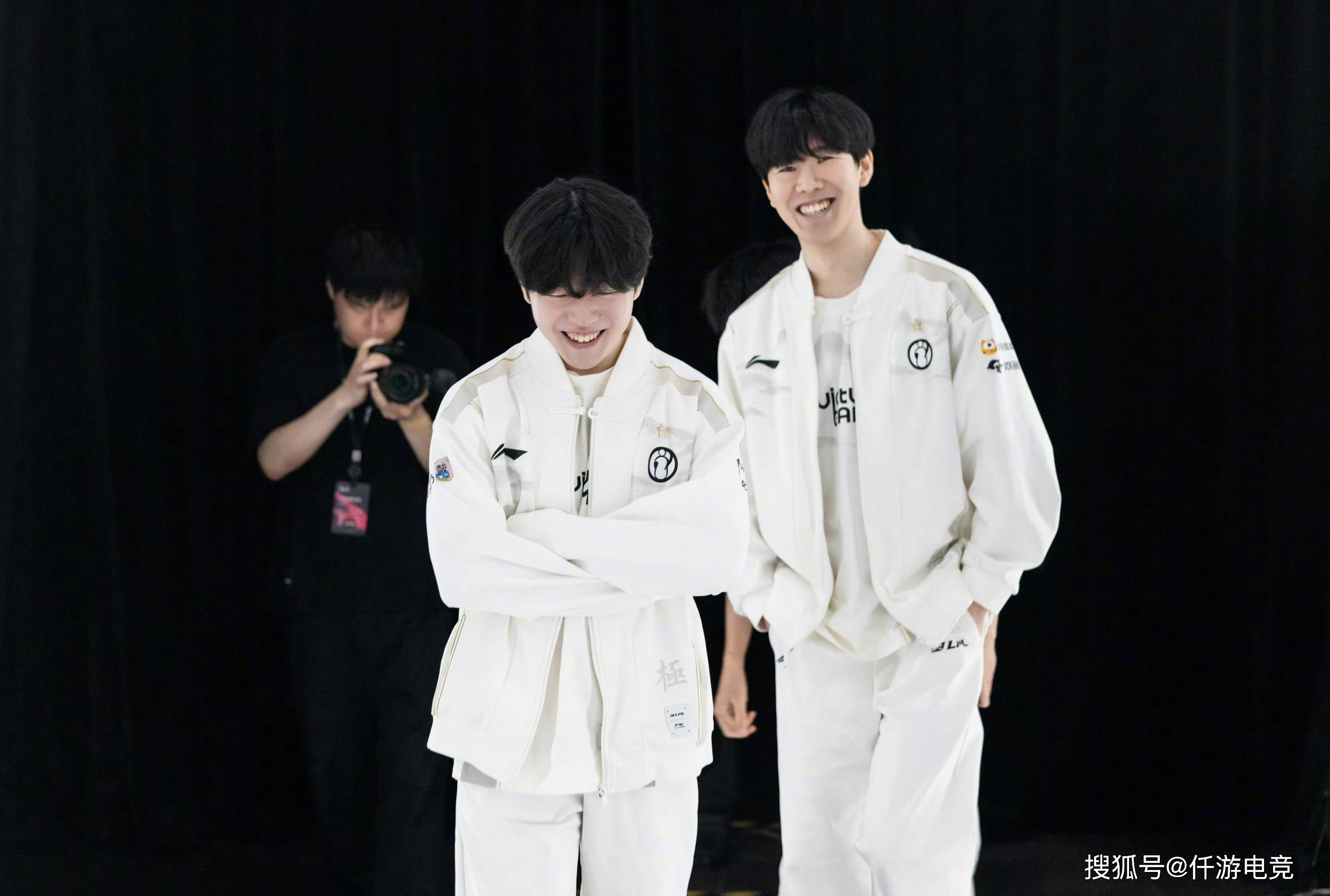 中的士气和 中的士气和